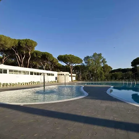 Gebetsroither - Village Capitol Camping 4*