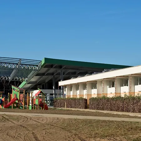Gebetsroither - Village Capitol Camping 4*